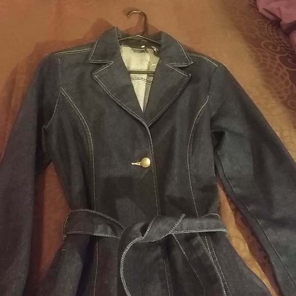 Jacket - Picture 4 of 6